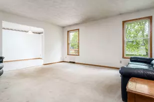 4812 Pine-Al Dr, Machesney Park, IL 61115 - Photo 5
