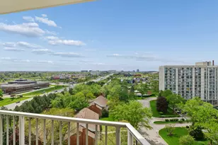 40 N Tower Rd, Oak Brook, IL 60523 - Photo 15