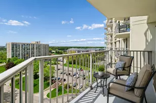 40 N Tower Rd, Oak Brook, IL 60523 - Photo 13