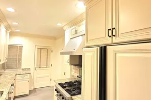410 N Raynor Ave, Joliet, IL 60435 - Photo 47