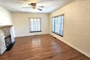 410 N Raynor Ave, Joliet, IL 60435 - Photo 25
