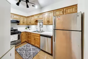 912 White Tail Ln, Sandwich, IL 60548 - Photo 7