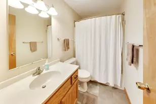 912 White Tail Ln, Sandwich, IL 60548 - Photo 15