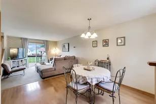 912 White Tail Ln, Sandwich, IL 60548 - Photo 5