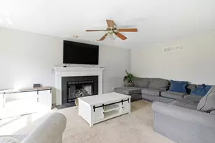 1711 Sierra Highlands Dr, Plainfield, IL 60586 - Photo 5