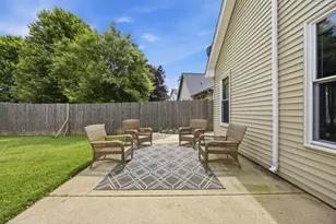 2096 Edinburgh Ln, Aurora, IL 60504 - Photo 23