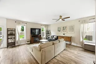 2096 Edinburgh Ln, Aurora, IL 60504 - Photo 9