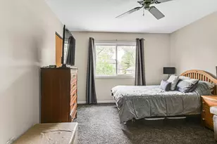 27W032 Cooley Ave, Winfield, IL 60190 - Photo 11