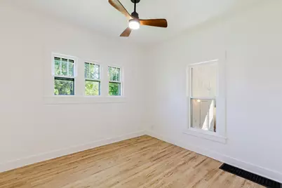 200 A E Thorn Street, Marion, IL 62959 - Photo 21