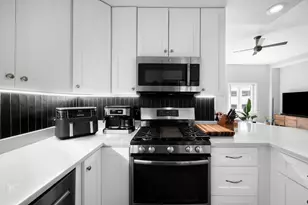 3325 N Lincoln Ave, Chicago, IL 60657 - Photo 7
