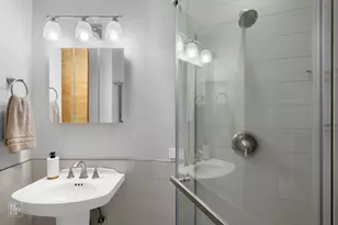 3325 N Lincoln Ave, Chicago, IL 60657 - Photo 31