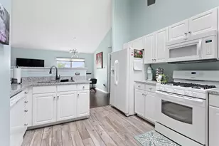 13856 S Balsam Ln, Plainfield, IL 60544 - Photo 13