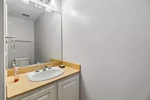 5507 Cambridge Way, Hanover Park, IL 60133 - Photo 31