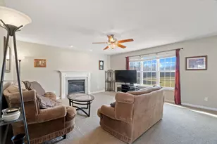 705 Bergamot St, Savoy, IL 61874 - Photo 3