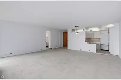 900 N Lake Shore Drive #1207, Chicago, IL 60611 - Photo 3