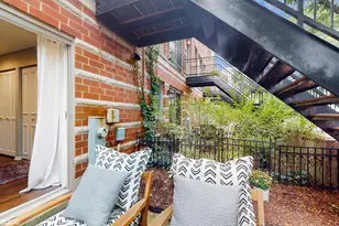 1523 W Henderson St, Chicago, IL 60657 - Photo 23