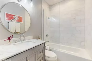 1523 W Henderson St, Chicago, IL 60657 - Photo 19