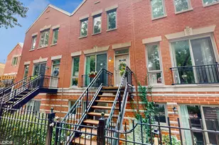 1523 W Henderson St, Chicago, IL 60657 - Photo 3