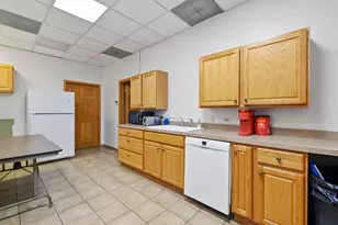 15859 Ridgeland Ave, Oak Forest, IL 60452 - Photo 5