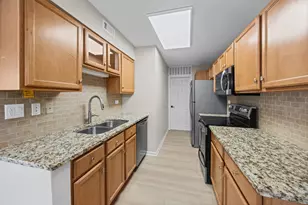 509 Aurora Ave, Naperville, IL 60540 - Photo 9
