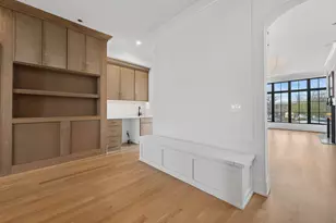 2214 W Oakdale Ave, Chicago, IL 60618 - Photo 15