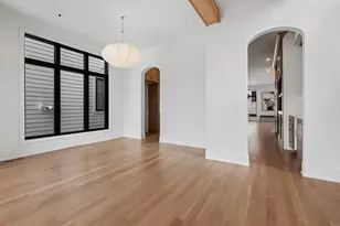 2214 W Oakdale Ave, Chicago, IL 60618 - Photo 9