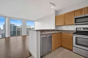 222 N Columbus Dr, Chicago, IL 60601 - Photo 3