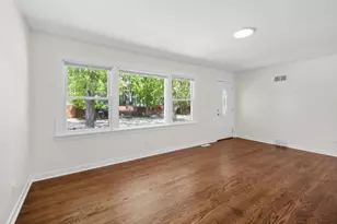 6207 W Eastwood Ave, Chicago, IL 60630 - Photo 3