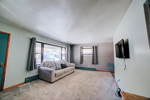 316 N Hartwell St, Gilman, IL 60938 - Photo 9