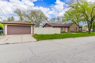 4350 Elm Ave, Lyons, IL 60534 - Photo 3