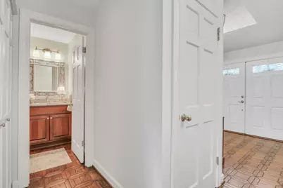1525 Saratoga Court, Libertyville, IL 60048 - Photo 49