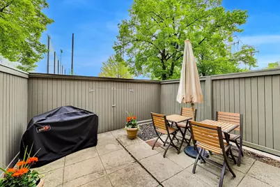 132 Frank Lloyd Wright Lane, Oak Park, IL 60302 - Photo 19