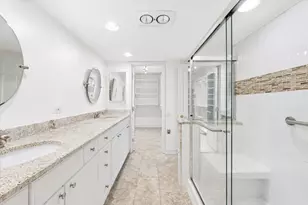 2 S Atrium Wy, Elmhurst, IL 60126 - Photo 7