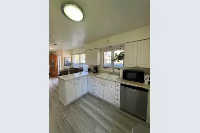 903 Erie Street, Elgin, IL 60123 - Photo 5
