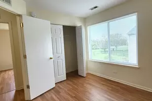 157 W Aldridge Ln, Round Lake, IL 60073 - Photo 17