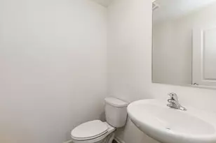 2221 Sassafras Wy, Wonder Lake, IL 60097 - Photo 15