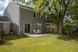 29W440 Candlewood Ln, Warrenville, IL 60555 - Photo 25