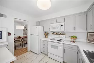 712 Juniper Rd, Glenview, IL 60025 - Photo 13