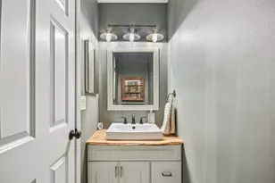 335 Farmhill Cir, Wauconda, IL 60084 - Photo 19