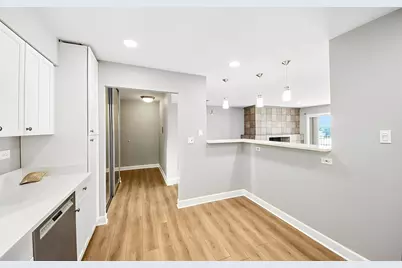 4225 Saratoga Avenue #415B, Downers Grove, IL 60515 - Photo 7