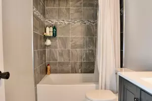 2711 Old Oak Dr, McHenry, IL 60050 - Photo 21