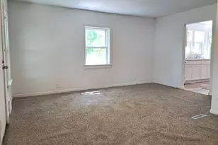 21 Wilson Ave, Joliet, IL 60433 - Photo 3