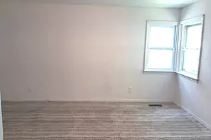21 Wilson Ave, Joliet, IL 60433 - Photo 9
