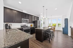 4467 Monroe Ct, Naperville, IL 60564 - Photo 3