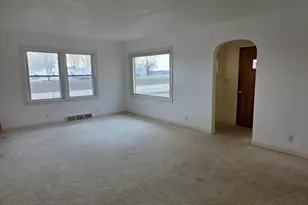 705 W Commercial St, Lyndon, IL 61261 - Photo 5