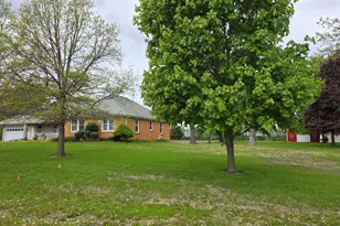 705 W Commercial St, Lyndon, IL 61261 - Photo 3
