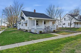 107 E Dunbar St, Mahomet, IL 61853 - Photo 3