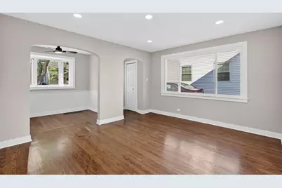 2641 W 89th Place, Evergreen Park, IL 60805 - Photo 5