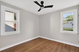 2641 W 89th Pl, Evergreen Park, IL 60805 - Photo 13