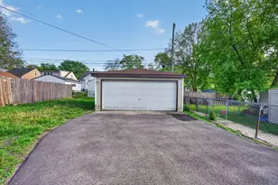 2641 W 89th Pl, Evergreen Park, IL 60805 - Photo 19